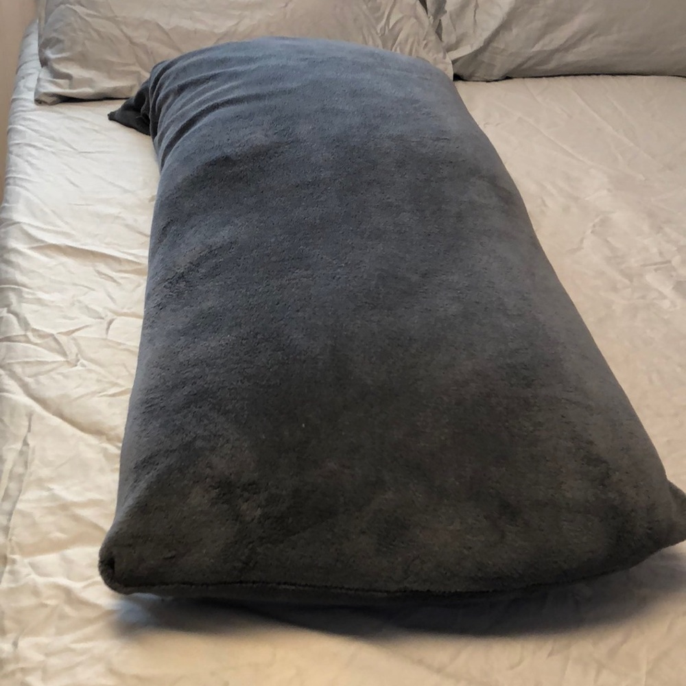 Body pillow